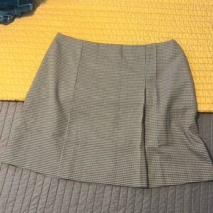 Tahari skirt